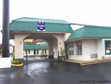Knights inn Hurricane Mills Buitenkant foto