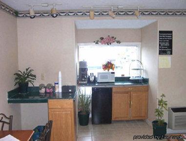 Knights inn Hurricane Mills Interieur foto